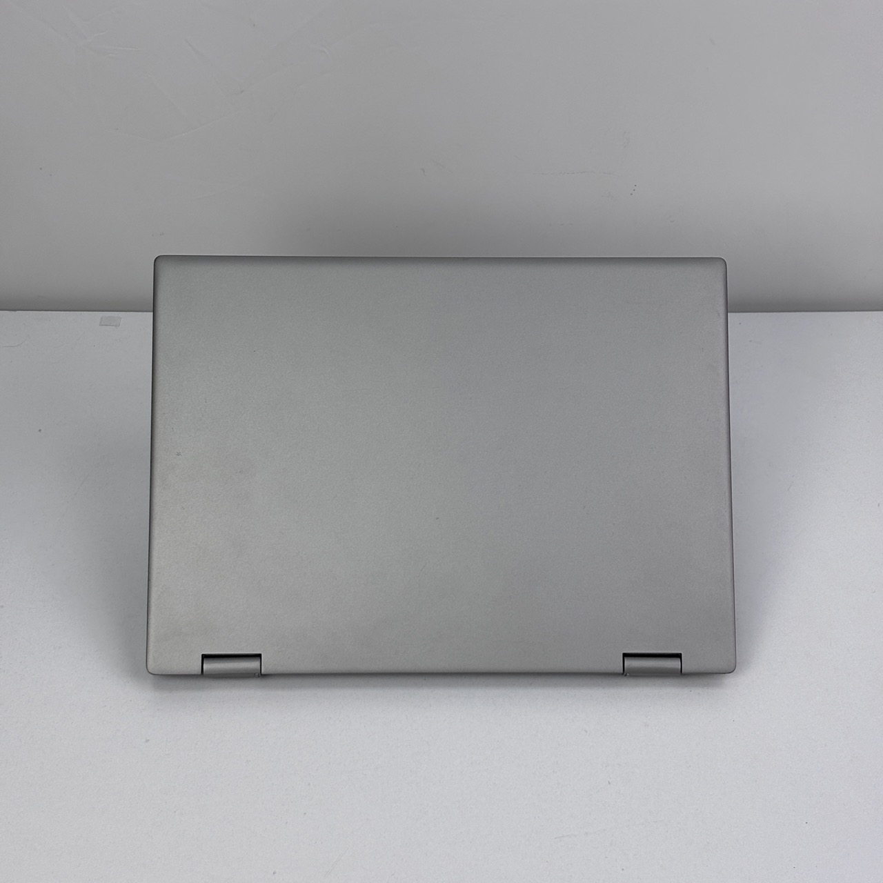 Dell Inspiron 7425 2in1 – AMD Ryzen 5 5625U/ 14 inch / 256GB SSD / 8GB RAM /512MB AMD Radeon TM Graphics
