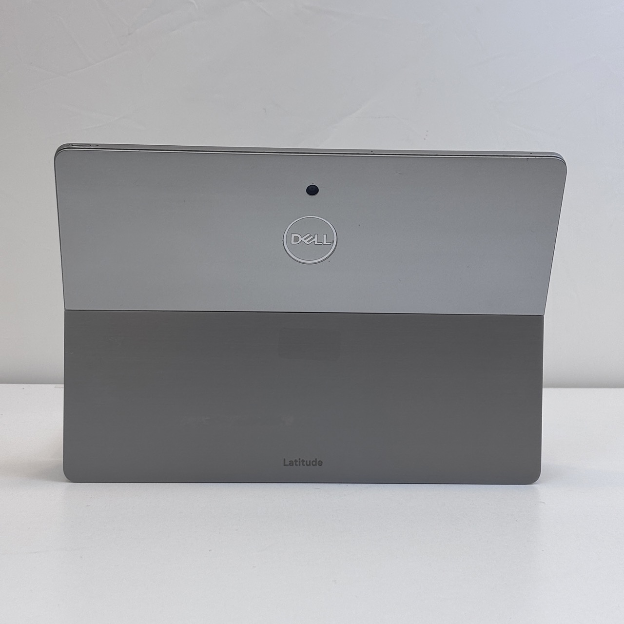 Dell Latitude 7200 2in1-8th Gen/ Intel Core i7-8665U/ 12 inch FHD /  16GB RAM / 512GB SSD