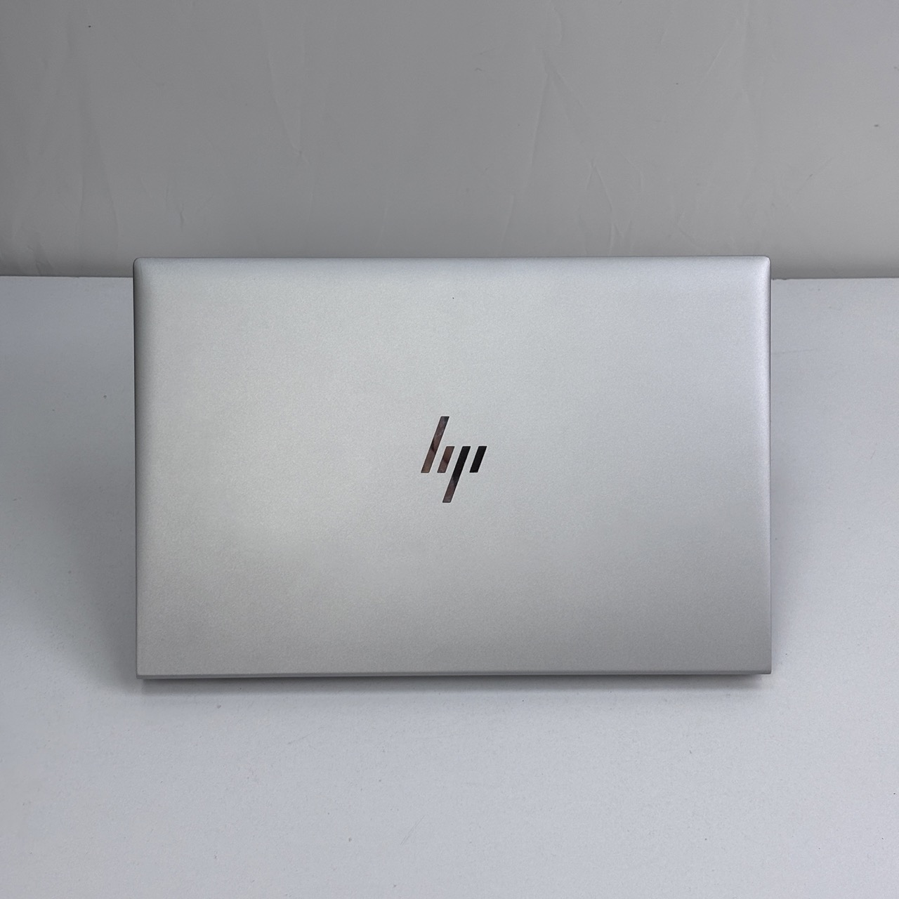 HP EliteBook 845 G8 – AMD Ryzen 3 Pro 5450/ 14 inch / 256GB SSD / 8GB RAM