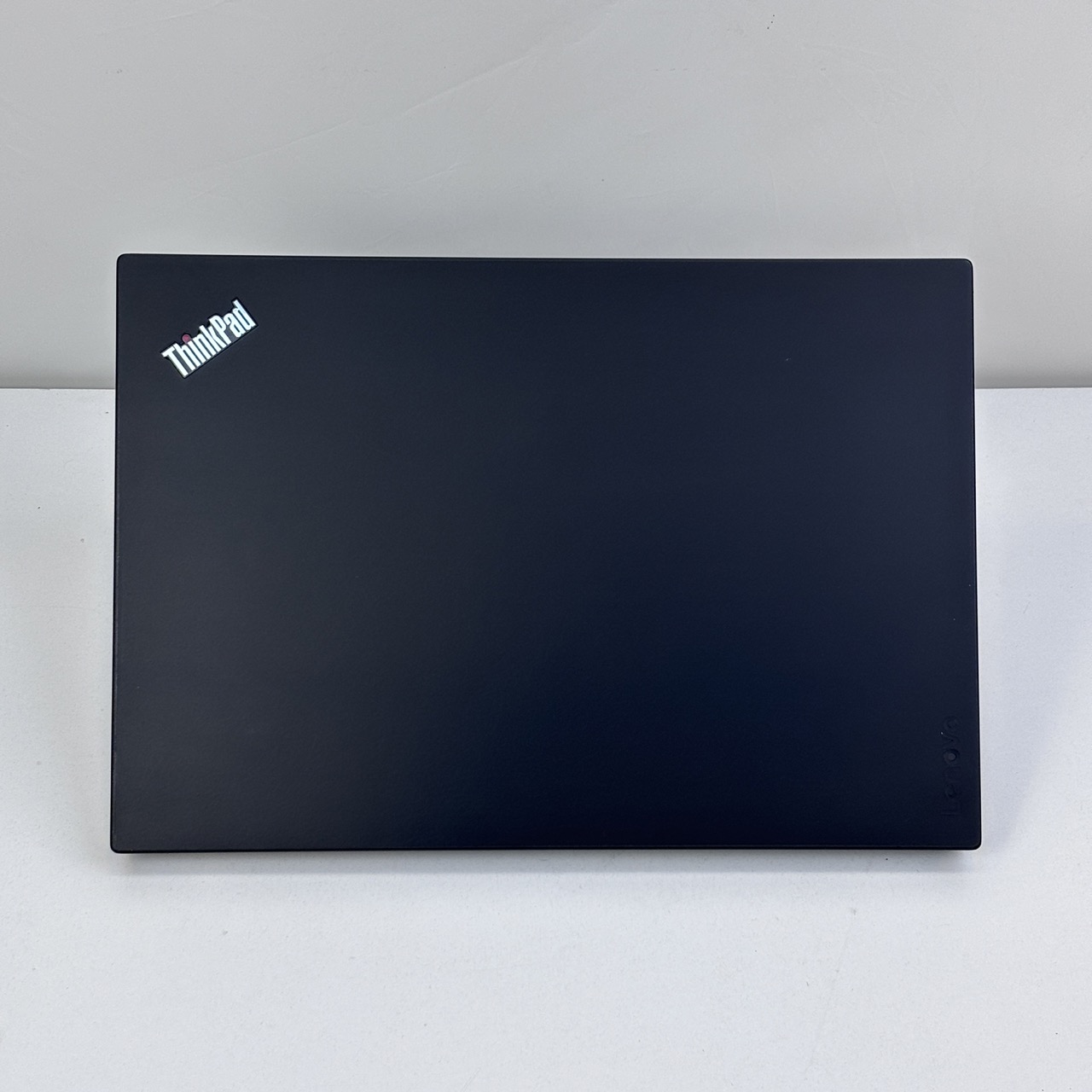 Lenovo ThinkBook P51s-7th Gen / Intel Core i7-7600U/ 15.6 inch FHD / 16GB RAM / 512GB SSD/ 2GB NVIDIA Quadro M520 Graphics