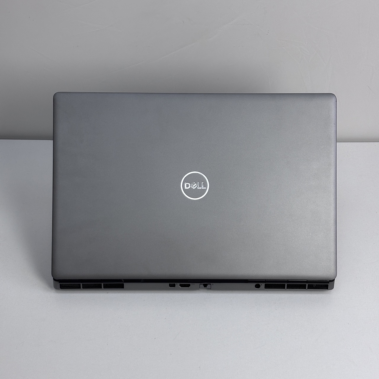 Dell Precision 7760 – 11th Gen / Intel Core i7-11850H/ 17 inch FHD/ 512GB SSD / 16GB RAM / 16GB NVIDIA RTX A5000 Graphics