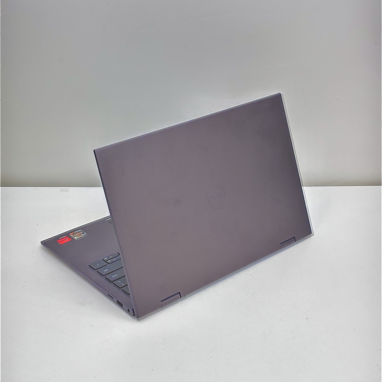 Dell Inspiron 7415 2in1- AMD Ryzen 5 5500U/ 14 inch FHD /  8GB RAM / 256GB SSD/512MB AMD Radeon Graphics