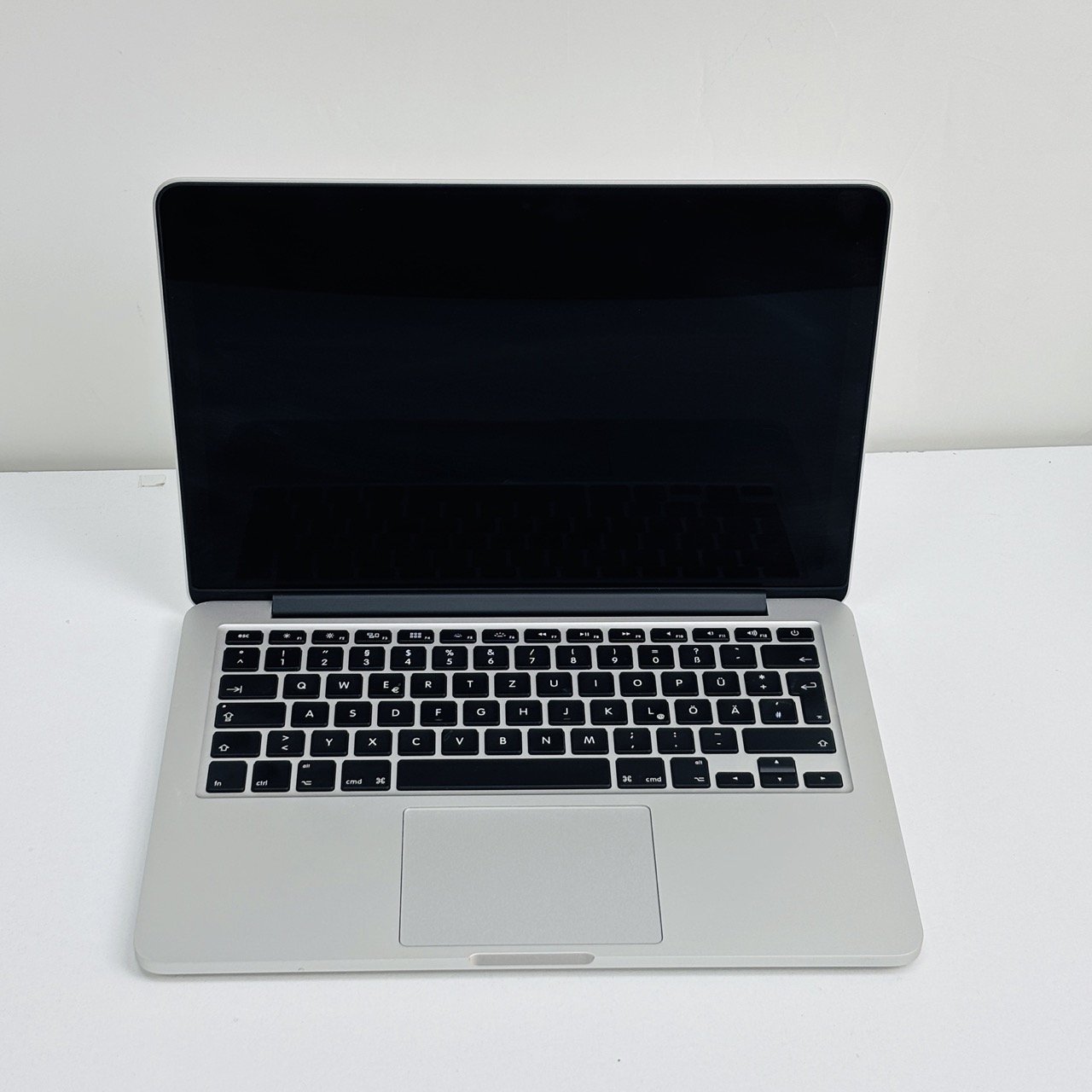 MacBook Pro A1502– 2015/ Intel Core i5/ 13 inch/ 128GB SSD/ 8GB RAM