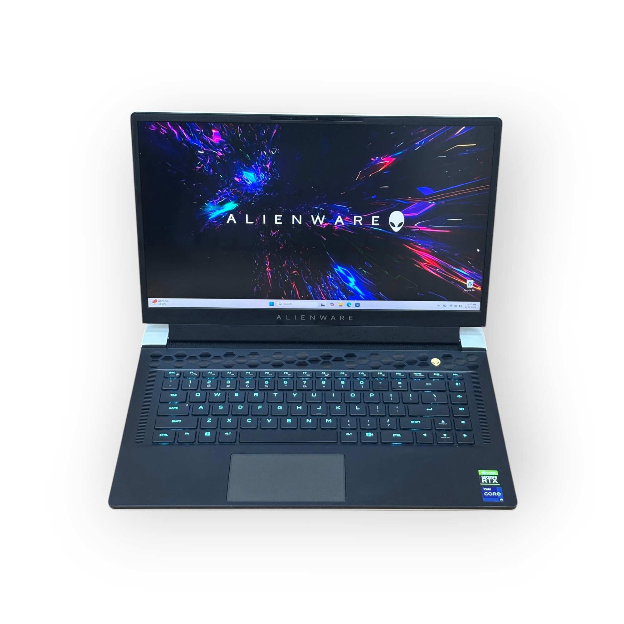 Dell Alienware x15 R1 Gaming Laptop – 11th Gen / Intel Core i9-11900H / 15.6 inch FHD 240Hz Display / 512GB SSD / 32GB RAM / 8GB NVIDIA GeForce RTX 3080 Graphics