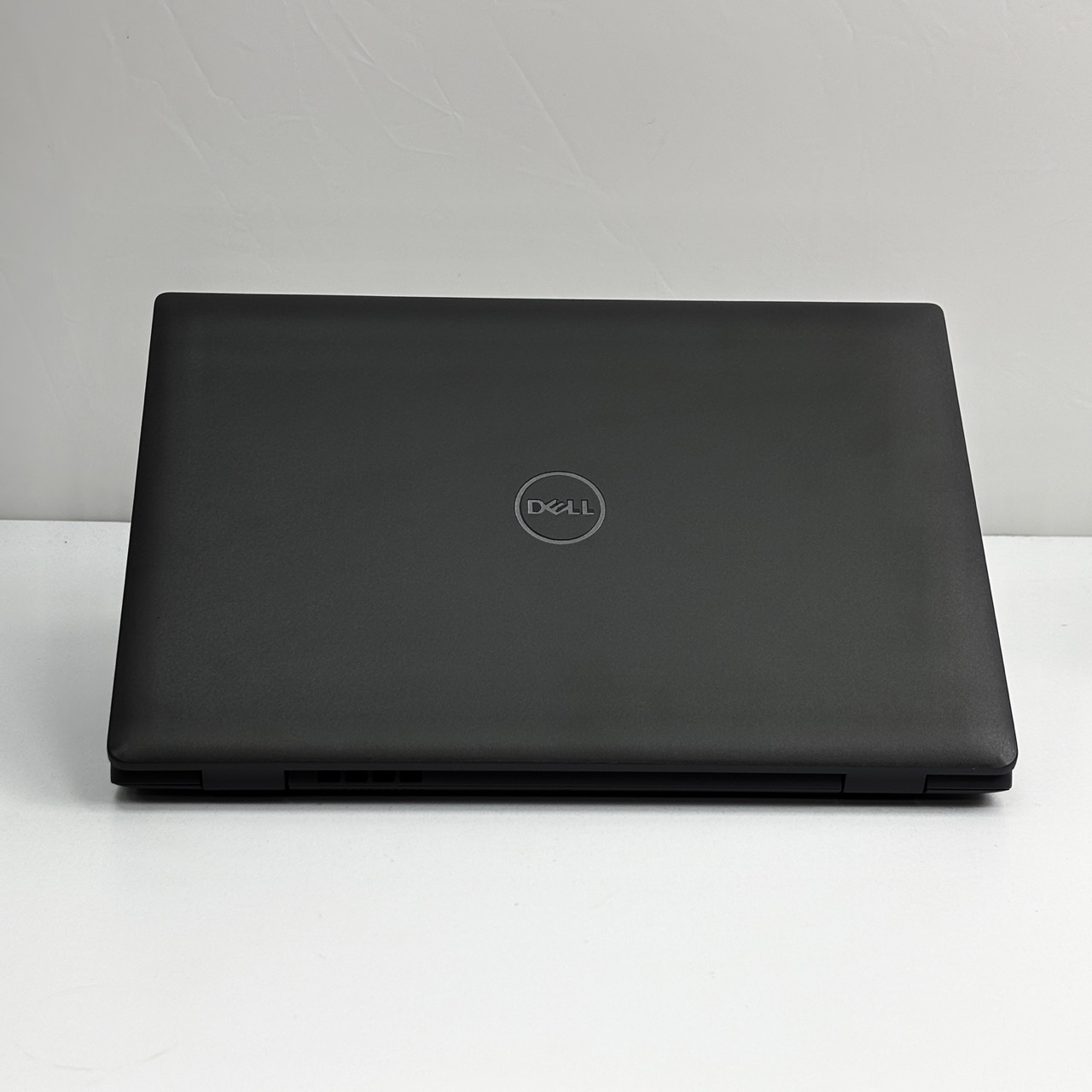 Dell Latitude 3420-11th Gen/ Intel Core i7-1165G7/ 14 inch FHD /  16GB RAM / 256GB SSD/2GB NVIDIA GeForce Graphics